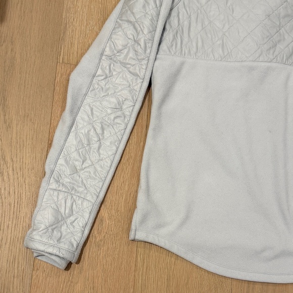 Athleta Women’s Gray Quilted Half-Zip Pullover size medium - Picture 11 of 13